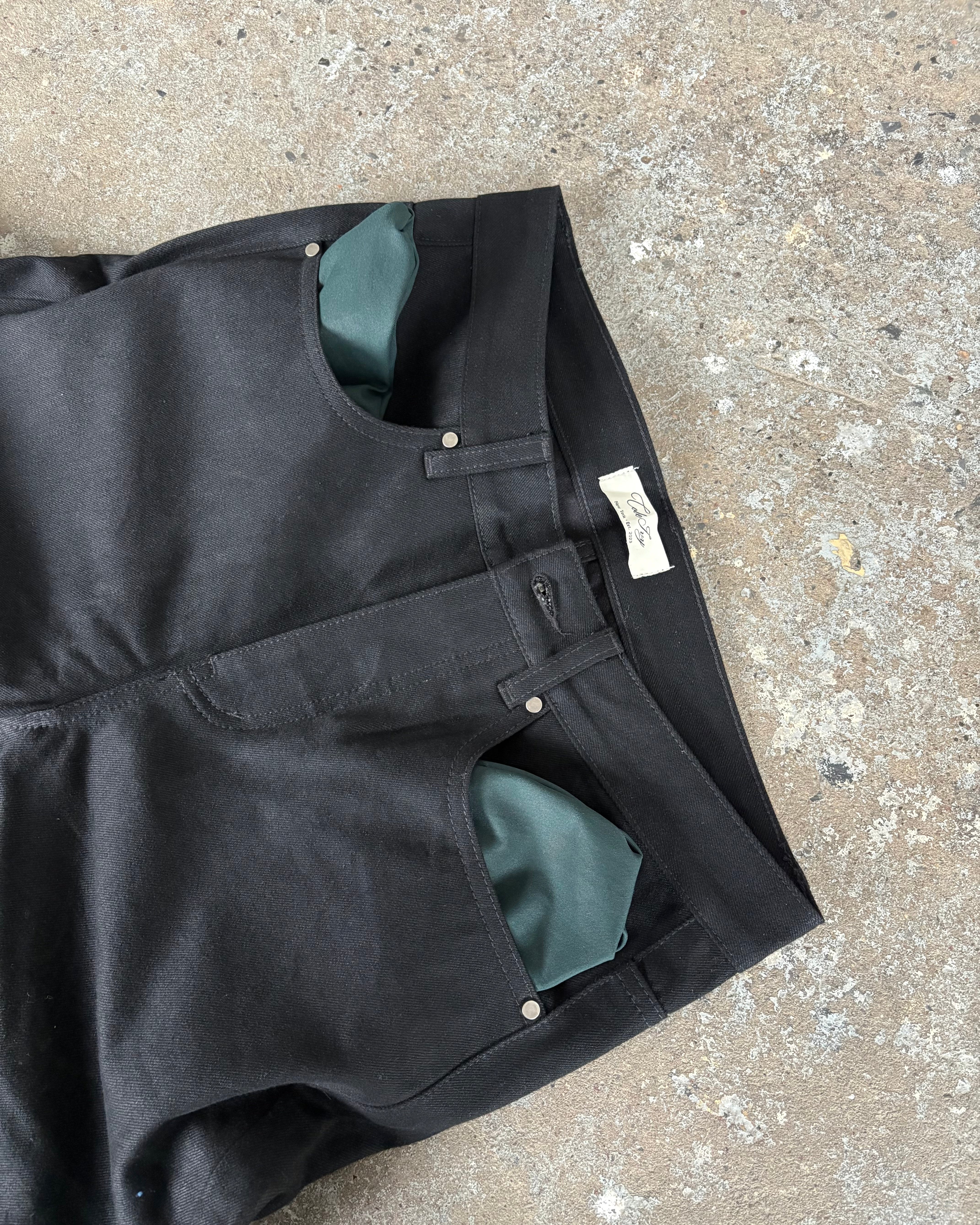 Crocodile Japanese Selvedge Jet Black